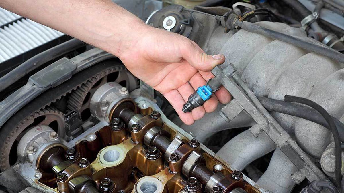 8 Signs That You Need A Fuel Injector Service - G&G Auto Repair